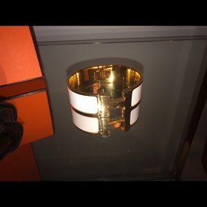 HERMES WHITE/GOLD CLIC CLAC BRACELET!